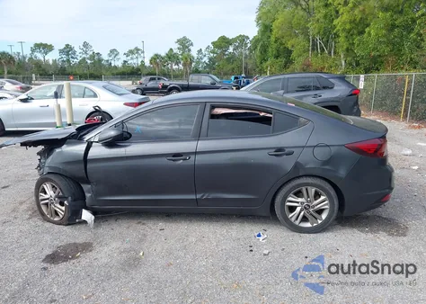 2020 Hyundai Elantra Sel z USA, uszkodzony, nr VIN 5NPD84LF5LH565885